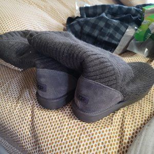 Grey ugg boots